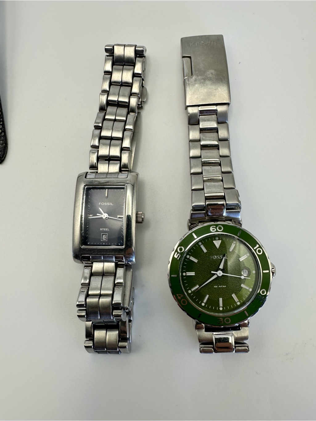 Women&acirc;s Fossil Silver Watches With Green And Black Dials